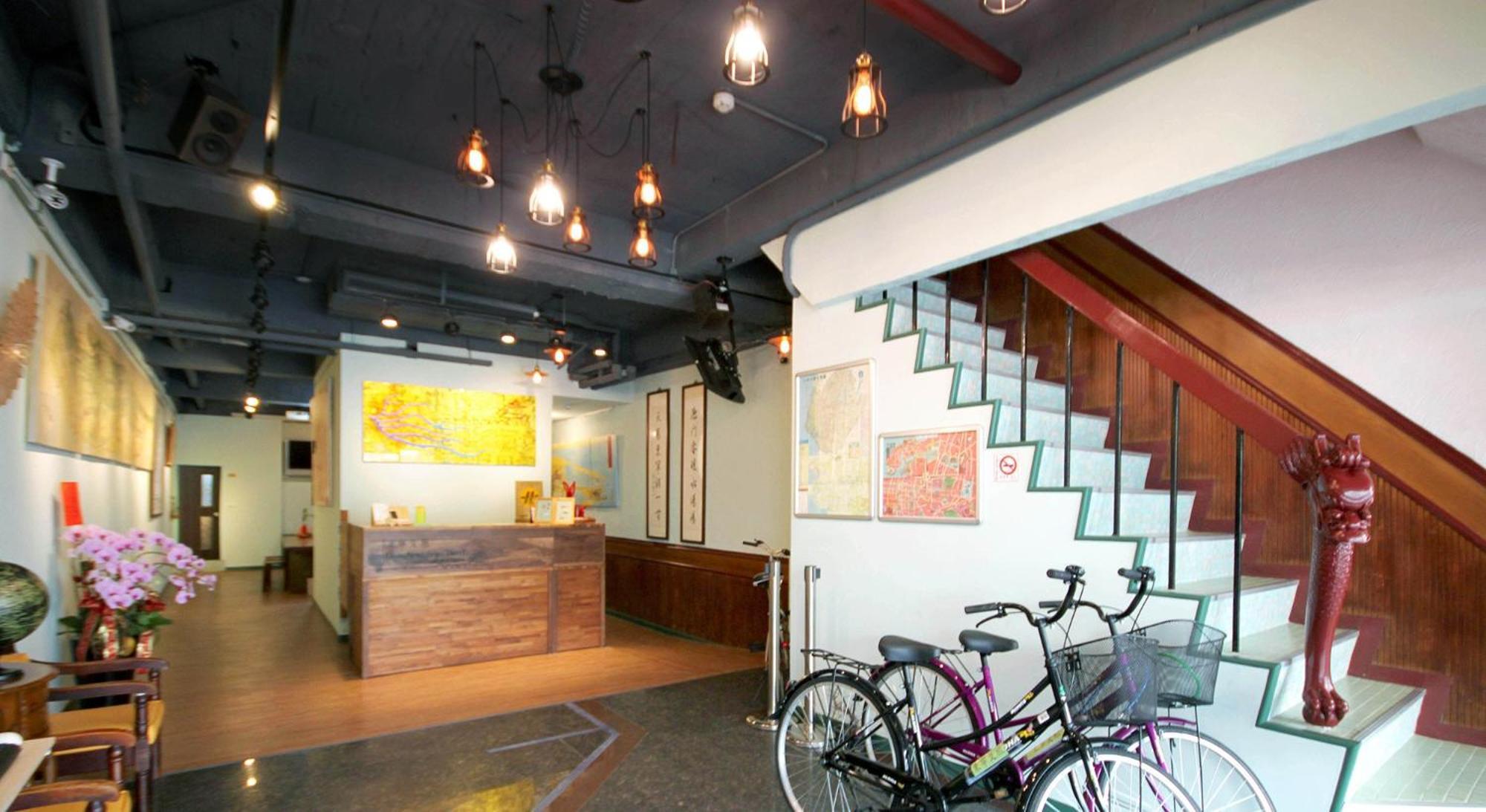Dongning Atlas Hotel Tainan Exterior photo